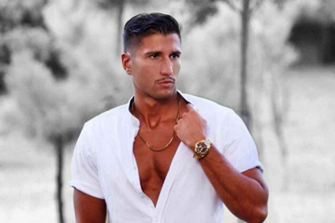 Gianmarco Onestini chi è, fidanzata, Isola dei Famosi 2022, età Gianmarco Onestini chi è, fidanzata, Isola dei Famosi 2022, età